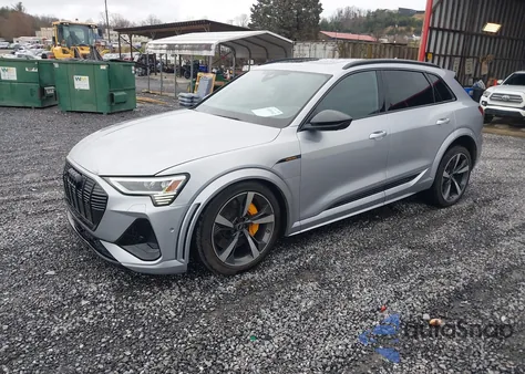 2022 Audi E-Tron S Premium Plus Quattro из США, поврежденный, VIN WA1ACBGE3NB039633